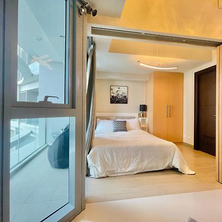 Uptown Parksuites Bgc Taguig Exterior photo