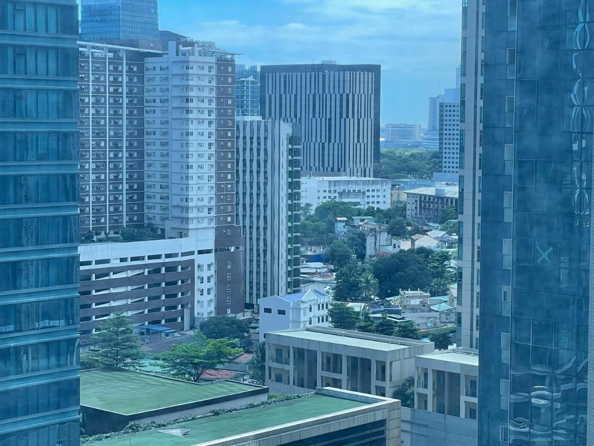 Uptown Parksuites Bgc Taguig Exterior photo