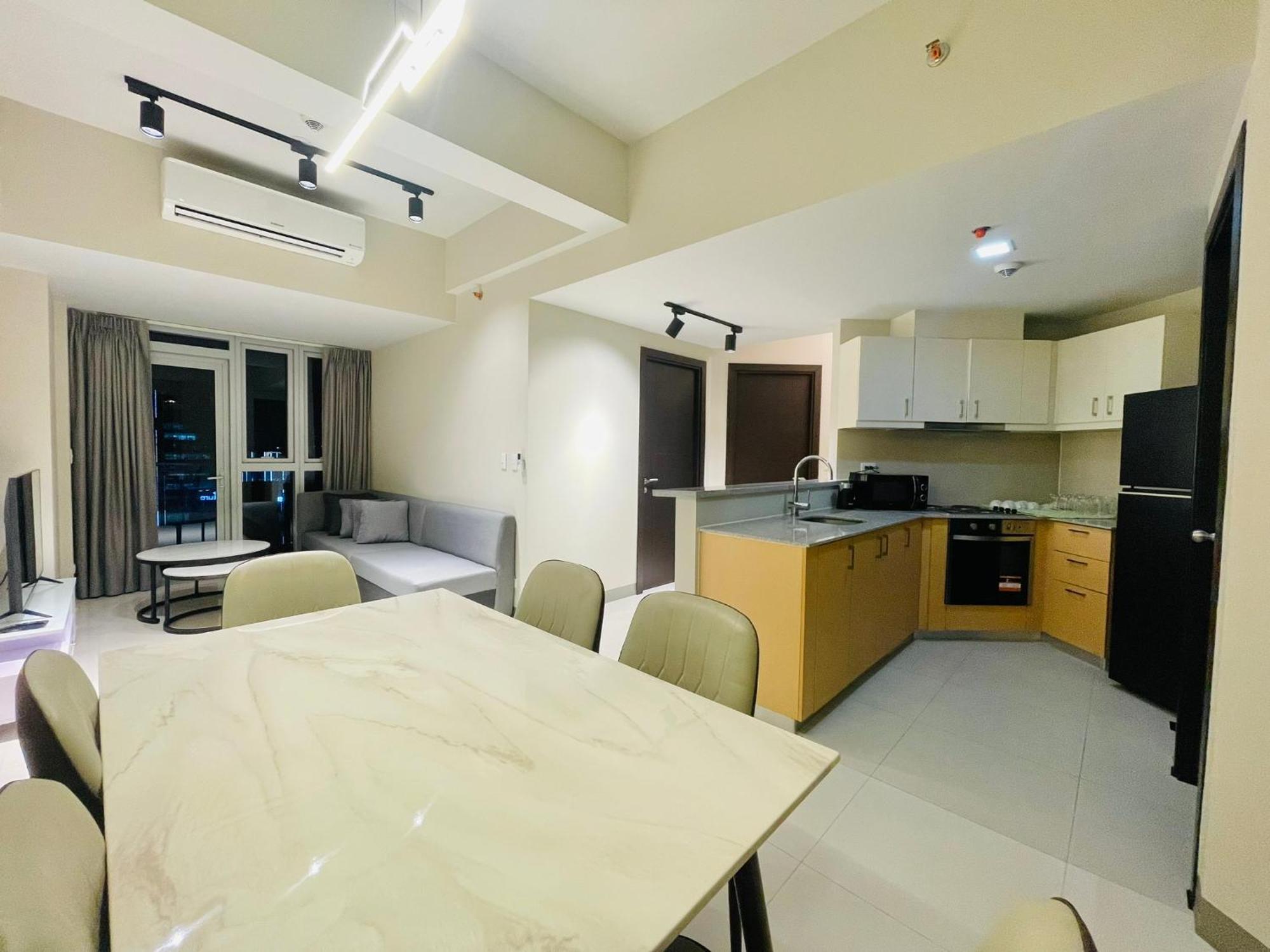 Uptown Parksuites Bgc Taguig Exterior photo